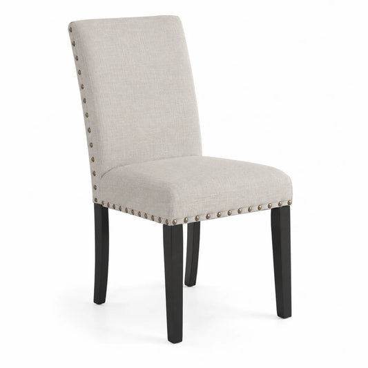 Chaise en bois et tissu beige avec rivets